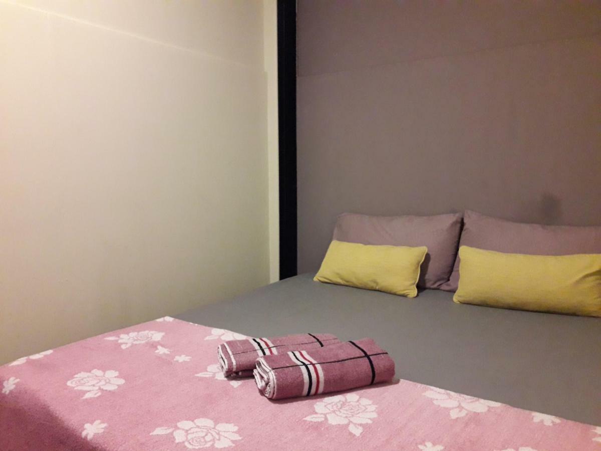 Quiikcat Bed & Breakfast Kuching Exterior photo